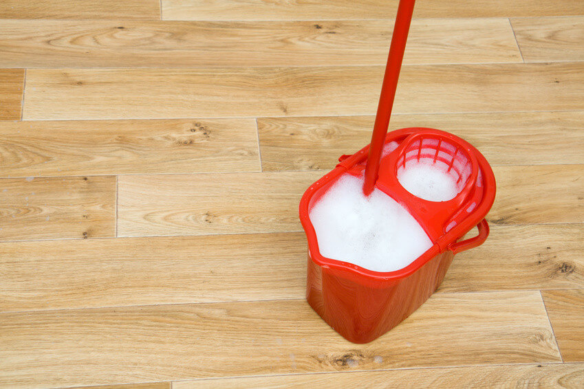 Comment nettoyer parfaitement votre lino, nos astuces